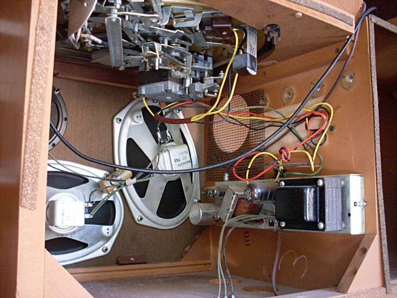 Magnavox Interior.JPG