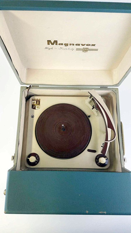 Magnavox TP237 T-B Colors1.jpg