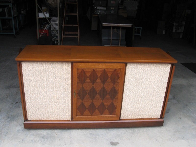 1959 Ampex Signature console stereo.jpg