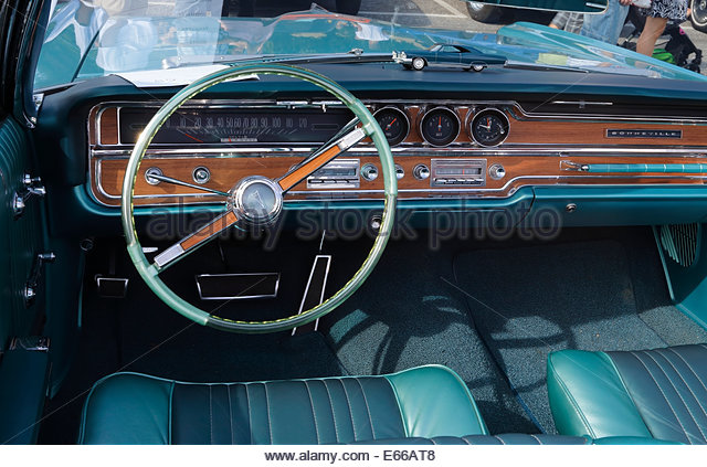 65_Pontiac_Blue_Wheel.jpg.cc5da955cab3a64affe8ea4cf6c248a1.jpg