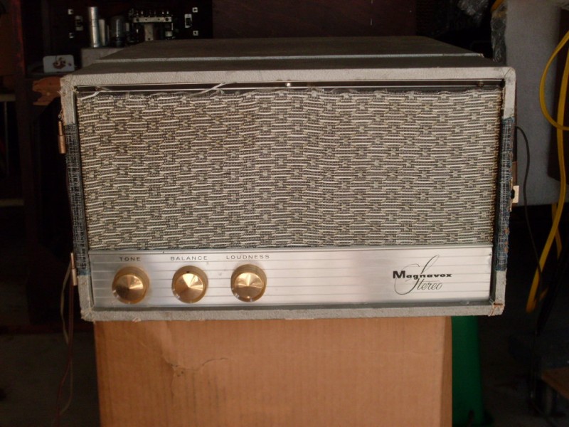 1 Magnavox 4SC242-1.JPG