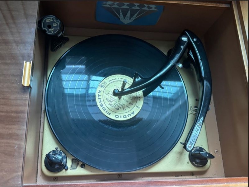 turntable.JPG