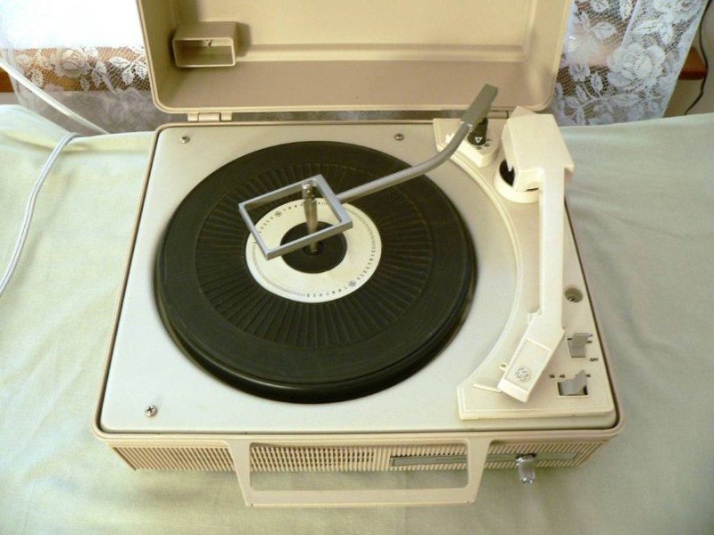 1973 portable.jpg