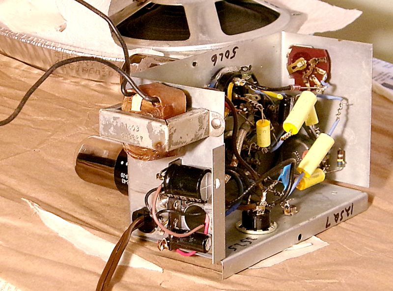 Phonola 856 Amp Complete.png