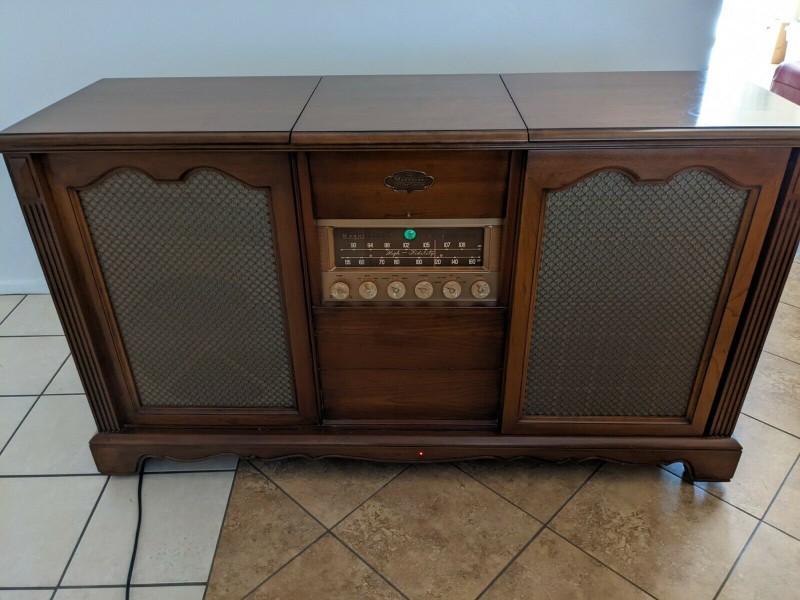 1959-'60 Magnavox Concert Grand 1ST800F Traditional.jpg