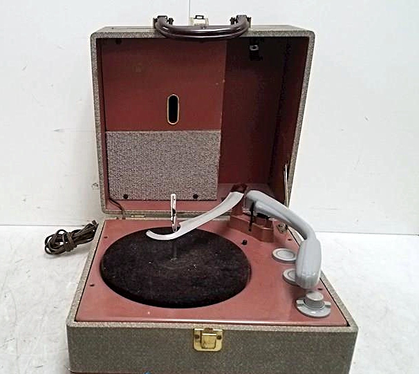 V-M 990  1953.jpg